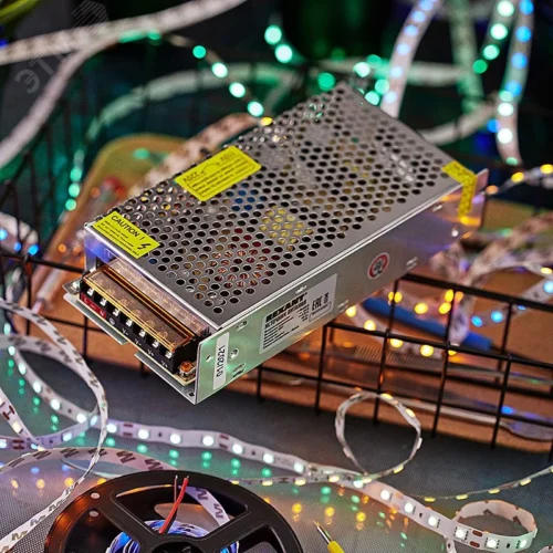 Источник питания 220 V AC/24 V DC 6,25 A 150 W с разъемами под винт, без влагозащиты (IP23) — фото изделия